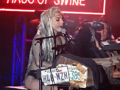 lady gaga concert milan