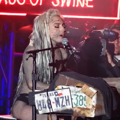 lady gaga concert milan
