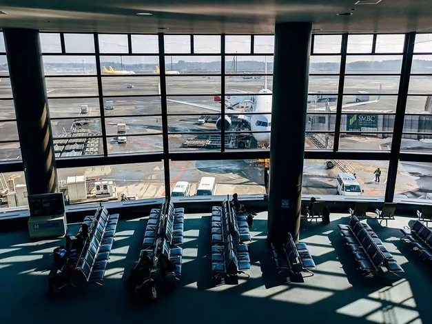 quanto tempo prima in aeroporto