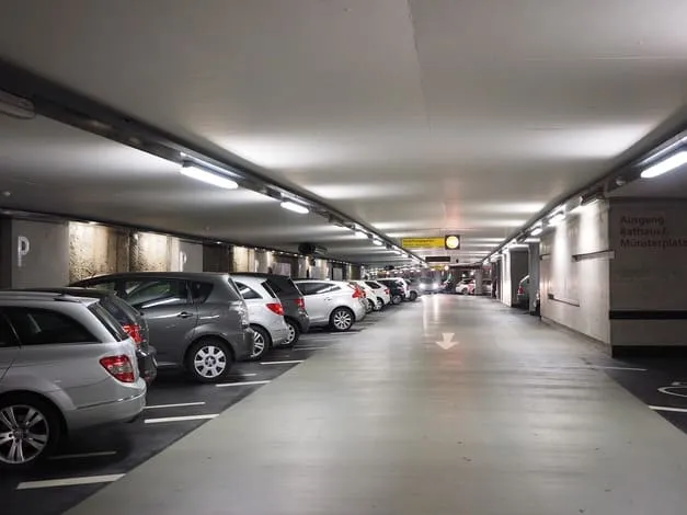 quanto costa lasciare la macchina in aeroporto