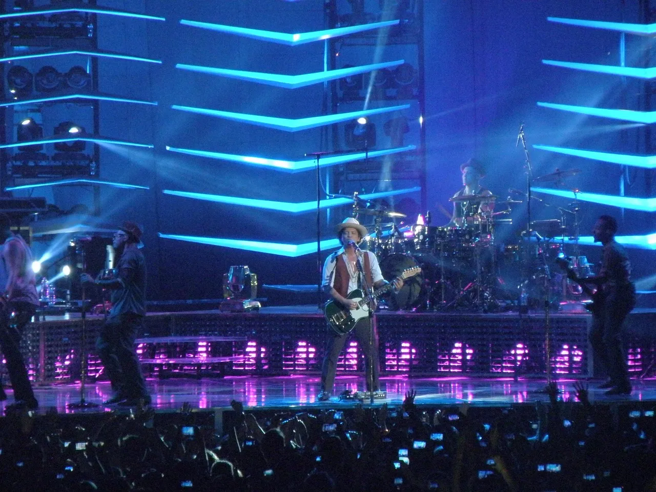 bruno mars milano